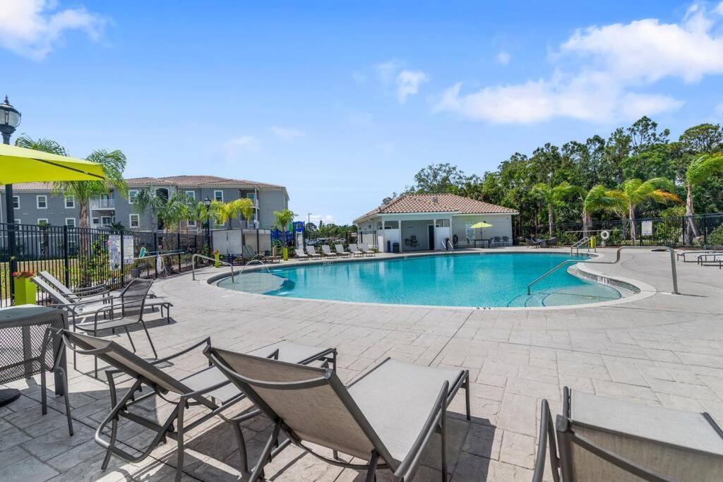 Elegant 2 Bed/2 Bath Apartment In Melbourne Fl Exterior foto